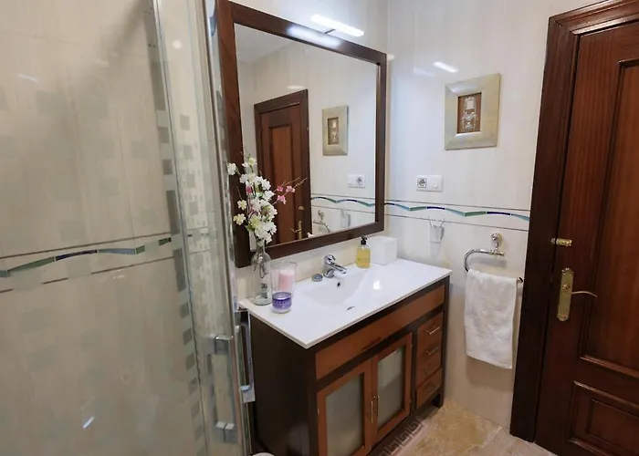 Comfort And Convenience In Marias شقة *