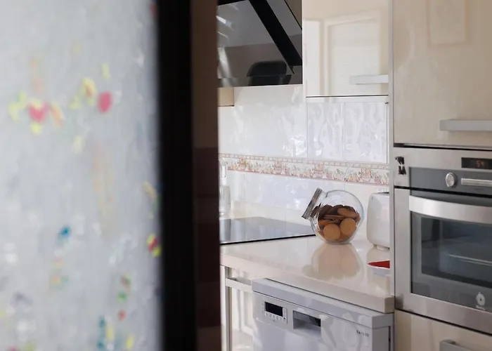 شقة Comfort And Convenience In Marias خيخون